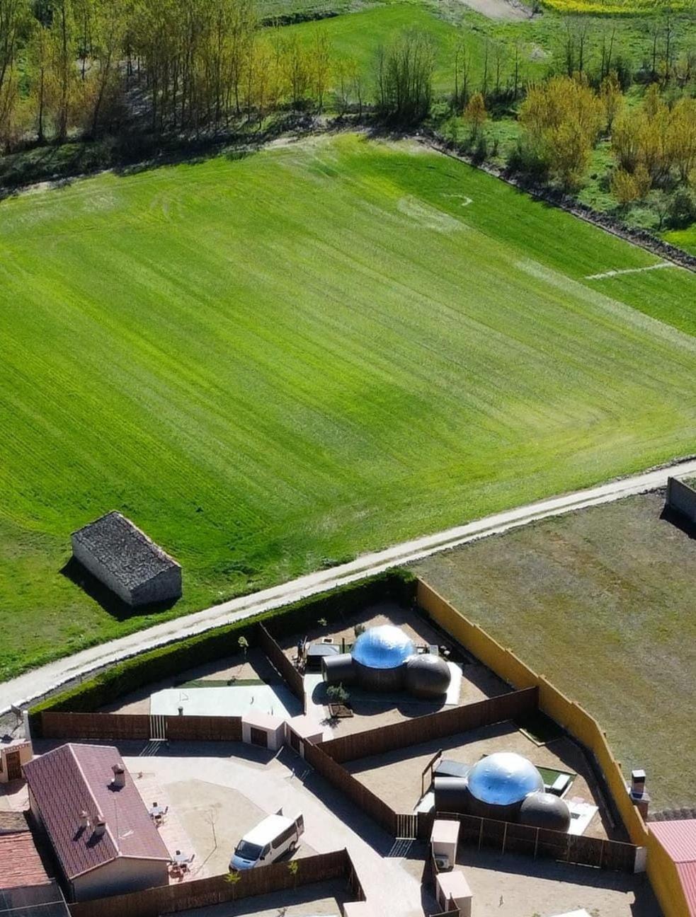 Cosmoveros - Burbuja Country house Pedraza